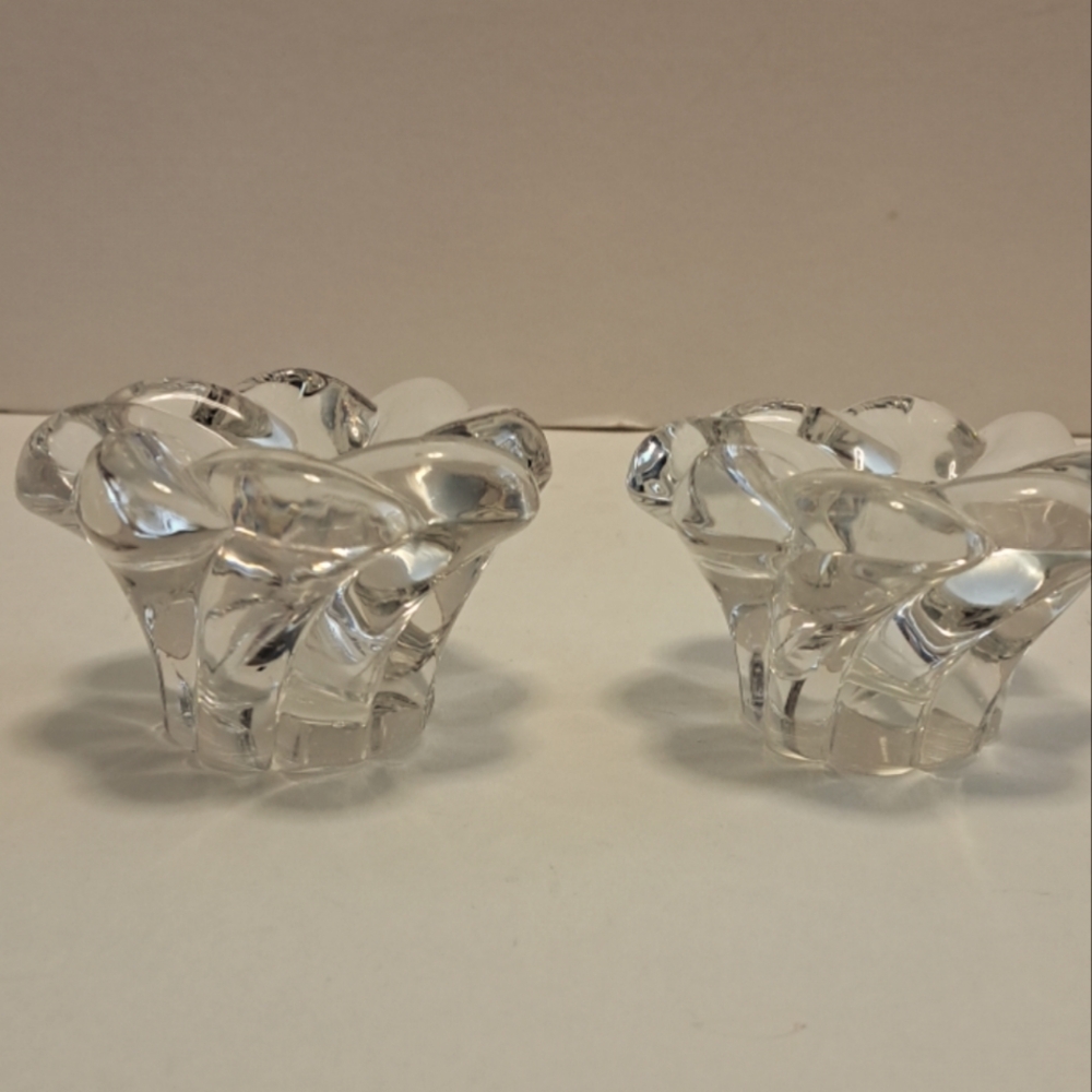Set (2) of HEISTY CHRYSTOLITE flower swirl candlsticks